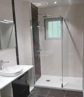 salle de bain clés en main à Le Lion-d'Angers - image 2